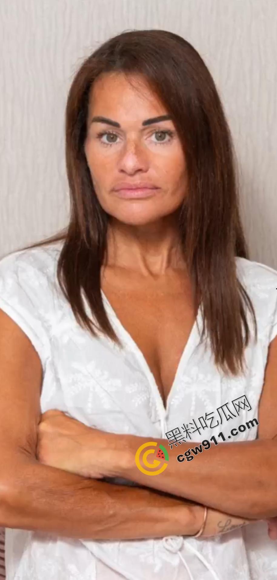 淫乱滑翔!英国52岁大妈惨遭猥亵,大胆操作员竟有天震癖好,年轻女子任其玩弄,真是惊险刺激 第1张 淫乱滑翔!英国52岁大妈惨遭猥亵,大胆操作员竟有天震癖好,年轻女子任其玩弄,真是惊险刺激 第1张