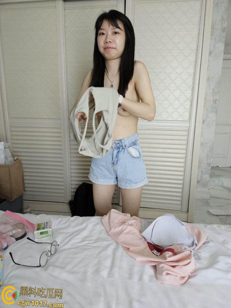 海南大学礼仪队队员【赵韩雨】被男友床上调教,翘臀被后入喷汁内射,私密视频泄露欲火狂欢! 第4张 海南大学礼仪队队员【赵韩雨】被男友床上调教,翘臀被后入喷汁内射,私密视频泄露欲火狂欢! 第4张