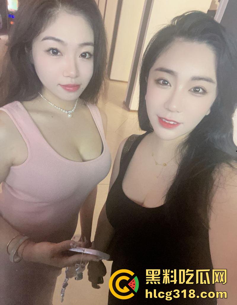 恒大地产母女双飞,湖南衡阳极品母女,为了业绩被金主爸爸双飞轮操,双嘴吃鸡爽到上天啊! 第3张 恒大地产母女双飞,湖南衡阳极品母女,为了业绩被金主爸爸双飞轮操,双嘴吃鸡爽到上天啊! 第3张