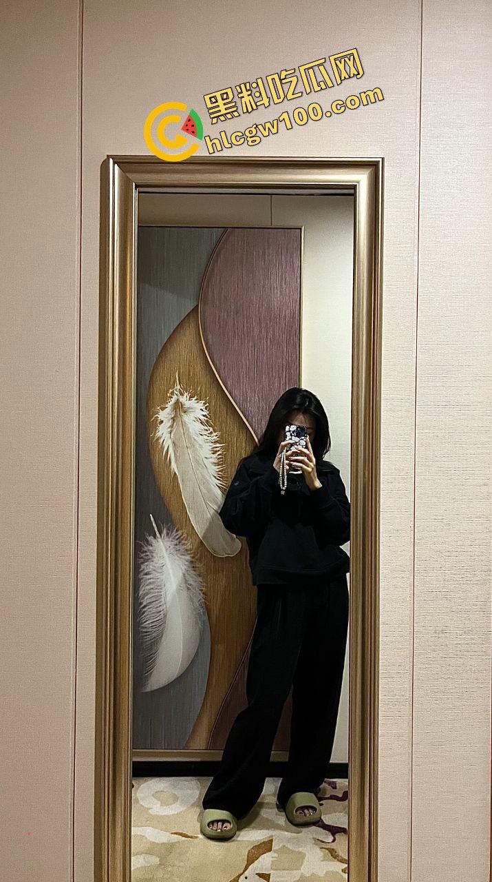 上海震旦职业学院反差骚鸡肉便器『王艺婉』母狗体质滥交无数 炮友情趣后入激烈做爱!原创独家曝光流出! 第3张 上海震旦职业学院反差骚鸡肉便器『王艺婉』母狗体质滥交无数 炮友情趣后入激烈做爱!原创独家曝光流出! 第3张