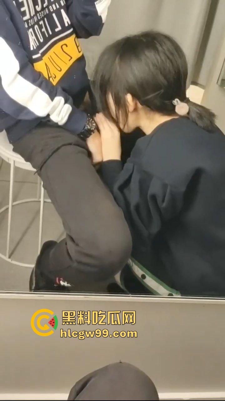 瓦房店高级中学反差小母狗【晨佳】青春年华爱上美味大鸡巴，淫荡吸蛋舔屌口爆内射！独家曝光！  第6张