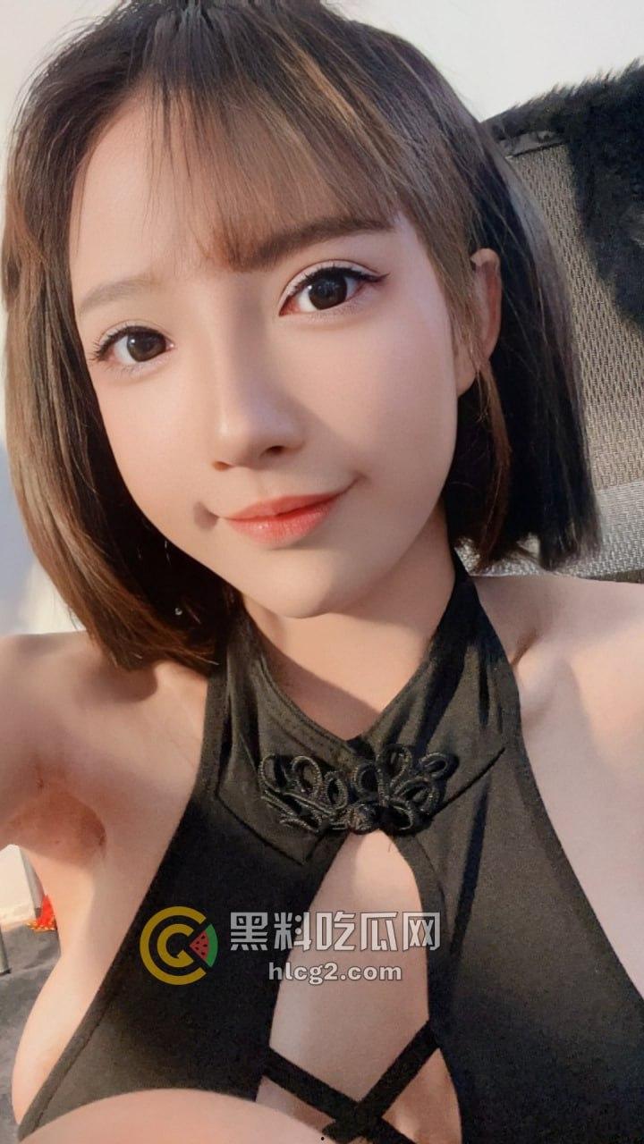 B站主播『大鹅炖蘑菇’』给榜一大哥的福利意外曝光，真的是骚婊子  第3张