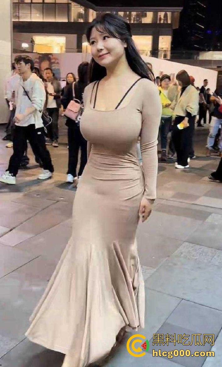 抖音巨乳网红【大漂亮NaNa】与金主1v1福利视频曝光,展示傲人巨乳,发出娇喘勾引金主,扣穴自慰反差十足! 第5张 抖音巨乳网红【大漂亮NaNa】与金主1v1福利视频曝光,展示傲人巨乳,发出娇喘勾引金主,扣穴自慰反差十足! 第5张