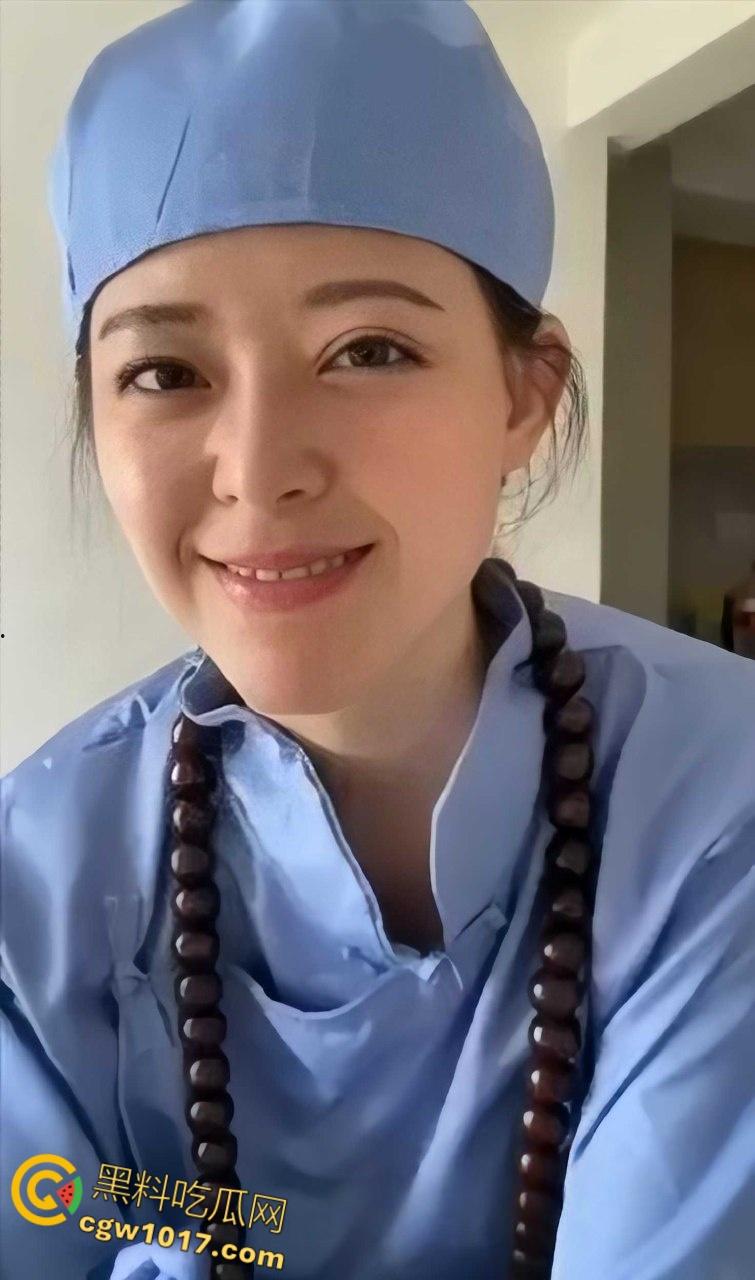 不负如来不负卿,尼姑也爱大阴茎,怼脸特写超绝口交技, 舔屌的表情骚到极致! 第2张 不负如来不负卿,尼姑也爱大阴茎,怼脸特写超绝口交技, 舔屌的表情骚到极致! 第2张