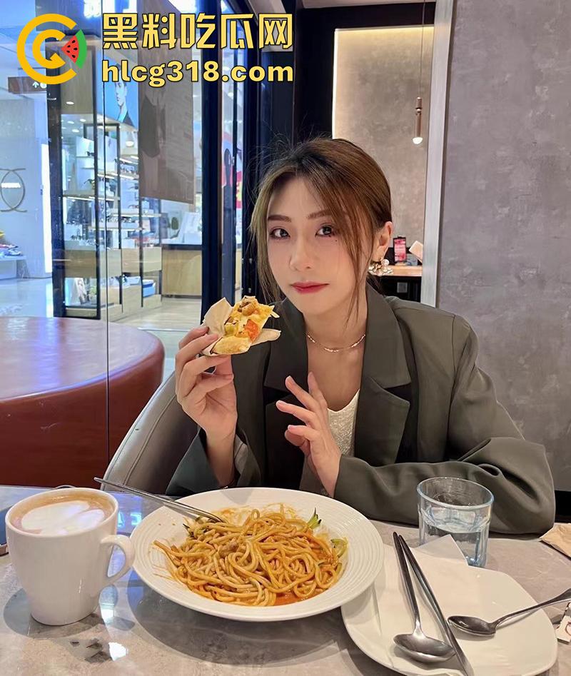 南京第二师范学院【苏妙妙】,极品身材大奶系花,被纹身富二代包养,调教成性奴母狗曝光性爱自拍! 第3张 南京第二师范学院【苏妙妙】,极品身材大奶系花,被纹身富二代包养,调教成性奴母狗曝光性爱自拍! 第3张