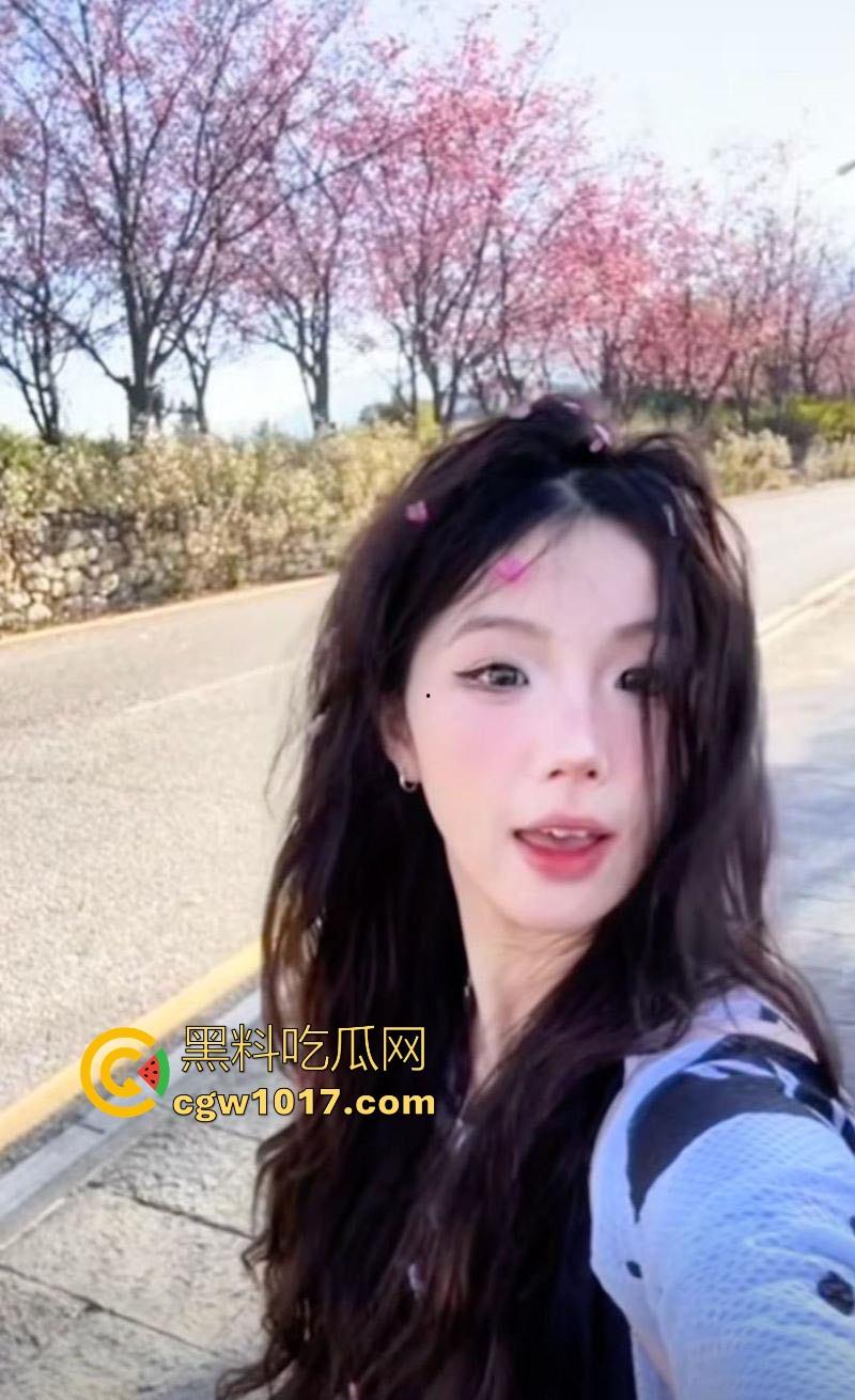 抖音热瓜骑行圈白兰鸽事件大曝光!纯欲女骑士傍富二代【木头叔叔】深夜酒店猛舔大屌,一晚十次打底,插完就甩! 第10张 抖音热瓜骑行圈白兰鸽事件大曝光!纯欲女骑士傍富二代【木头叔叔】深夜酒店猛舔大屌,一晚十次打底,插完就甩! 第10张