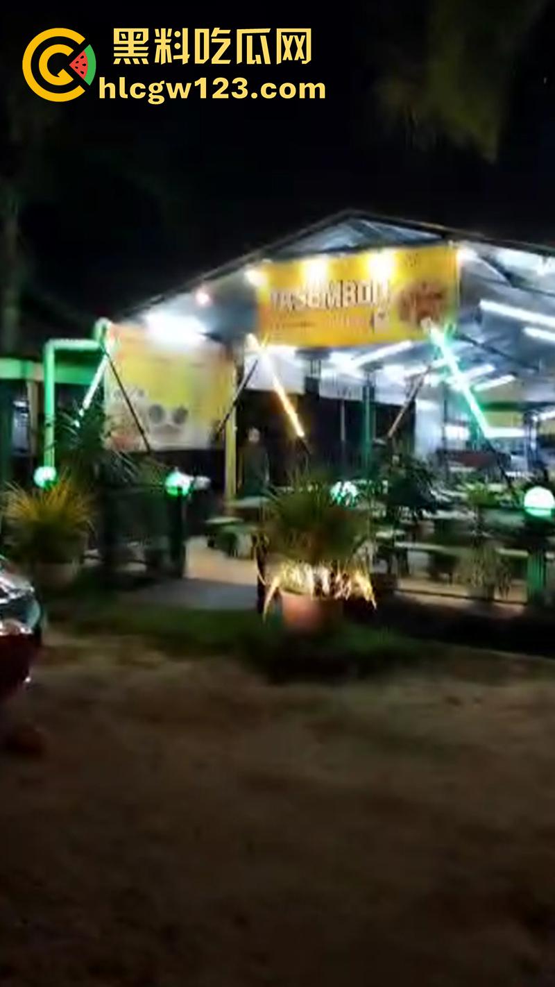 马来西亚血腥车祸现场，华裔驾车相撞导致2死4伤，现场血肉模糊胆小者勿入，现场画面流出！  第8张