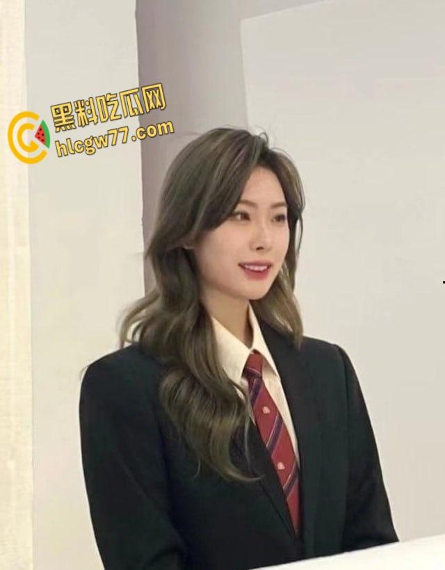 大连艺术学院【周诗琦】视频泄露！胸写‘母狗’腿刻‘主人’，吞精内射玩得飞起 !  第2张