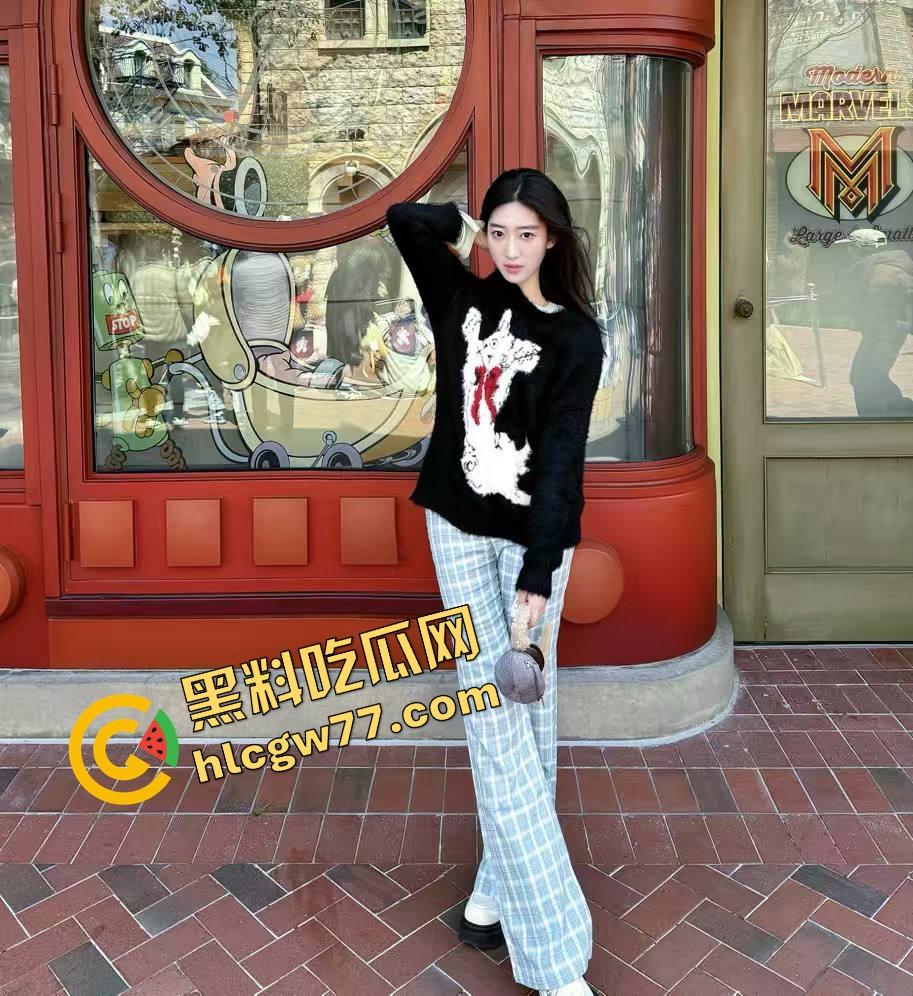 老牛吃嫩草 90后骚逼老婆轻轻一揉就喷水,不用插进去光摸就高潮,别太离谱! 第3张 老牛吃嫩草 90后骚逼老婆轻轻一揉就喷水,不用插进去光摸就高潮,别太离谱! 第3张