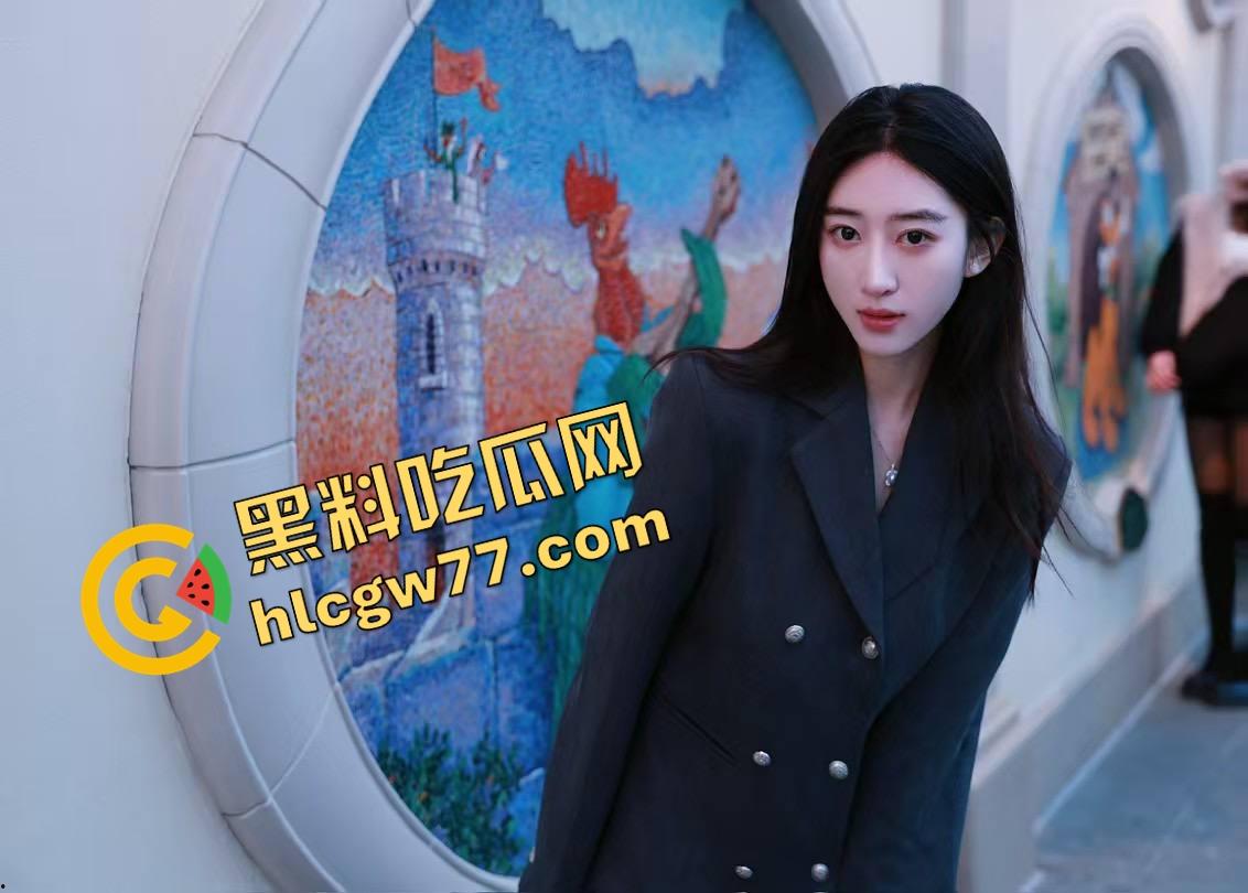 老牛吃嫩草 90后骚逼老婆轻轻一揉就喷水,不用插进去光摸就高潮,别太离谱! 第5张 老牛吃嫩草 90后骚逼老婆轻轻一揉就喷水,不用插进去光摸就高潮,别太离谱! 第5张