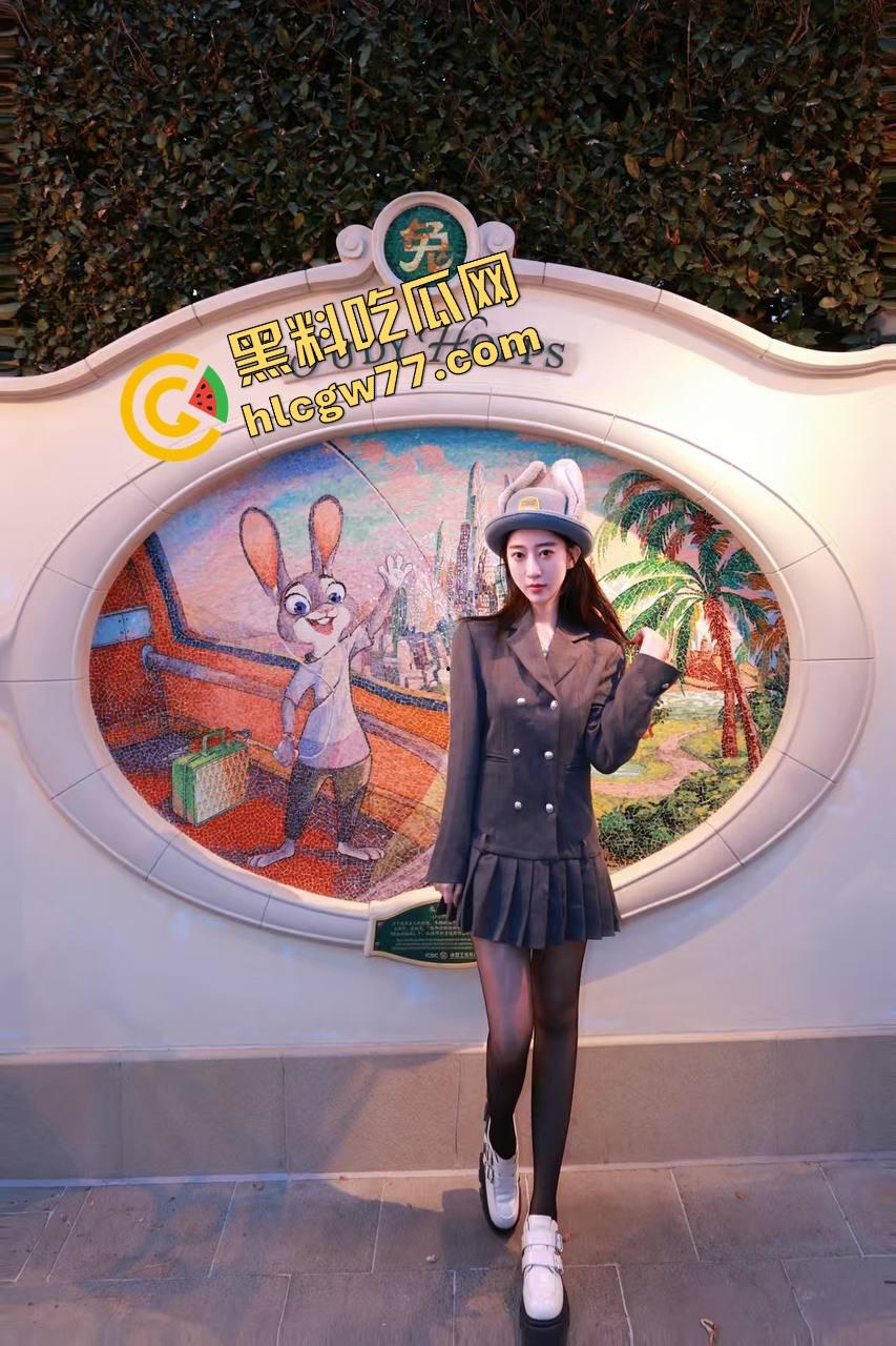 老牛吃嫩草 90后骚逼老婆轻轻一揉就喷水,不用插进去光摸就高潮,别太离谱! 第7张 老牛吃嫩草 90后骚逼老婆轻轻一揉就喷水,不用插进去光摸就高潮,别太离谱! 第7张