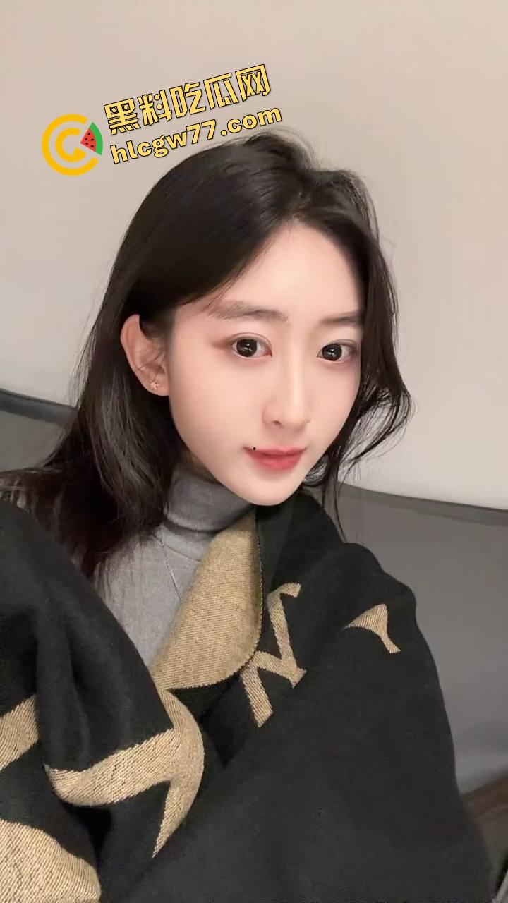 老牛吃嫩草 90后骚逼老婆轻轻一揉就喷水,不用插进去光摸就高潮,别太离谱! 第8张 老牛吃嫩草 90后骚逼老婆轻轻一揉就喷水,不用插进去光摸就高潮,别太离谱! 第8张