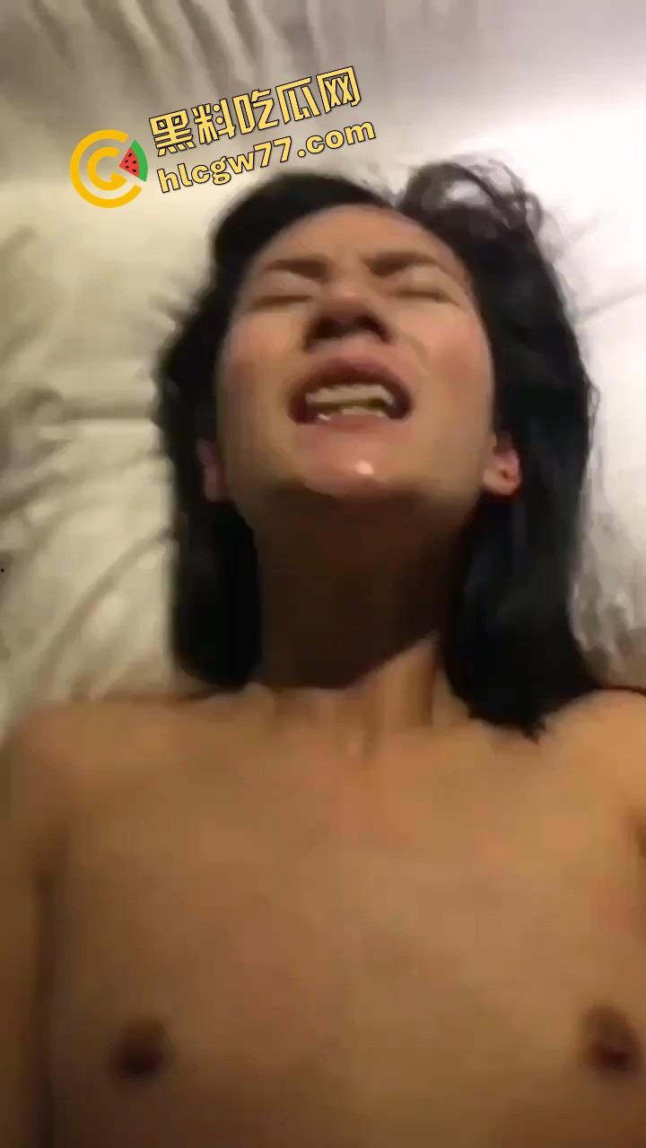 老牛吃嫩草 90后骚逼老婆轻轻一揉就喷水,不用插进去光摸就高潮,别太离谱! 第12张 老牛吃嫩草 90后骚逼老婆轻轻一揉就喷水,不用插进去光摸就高潮,别太离谱! 第12张