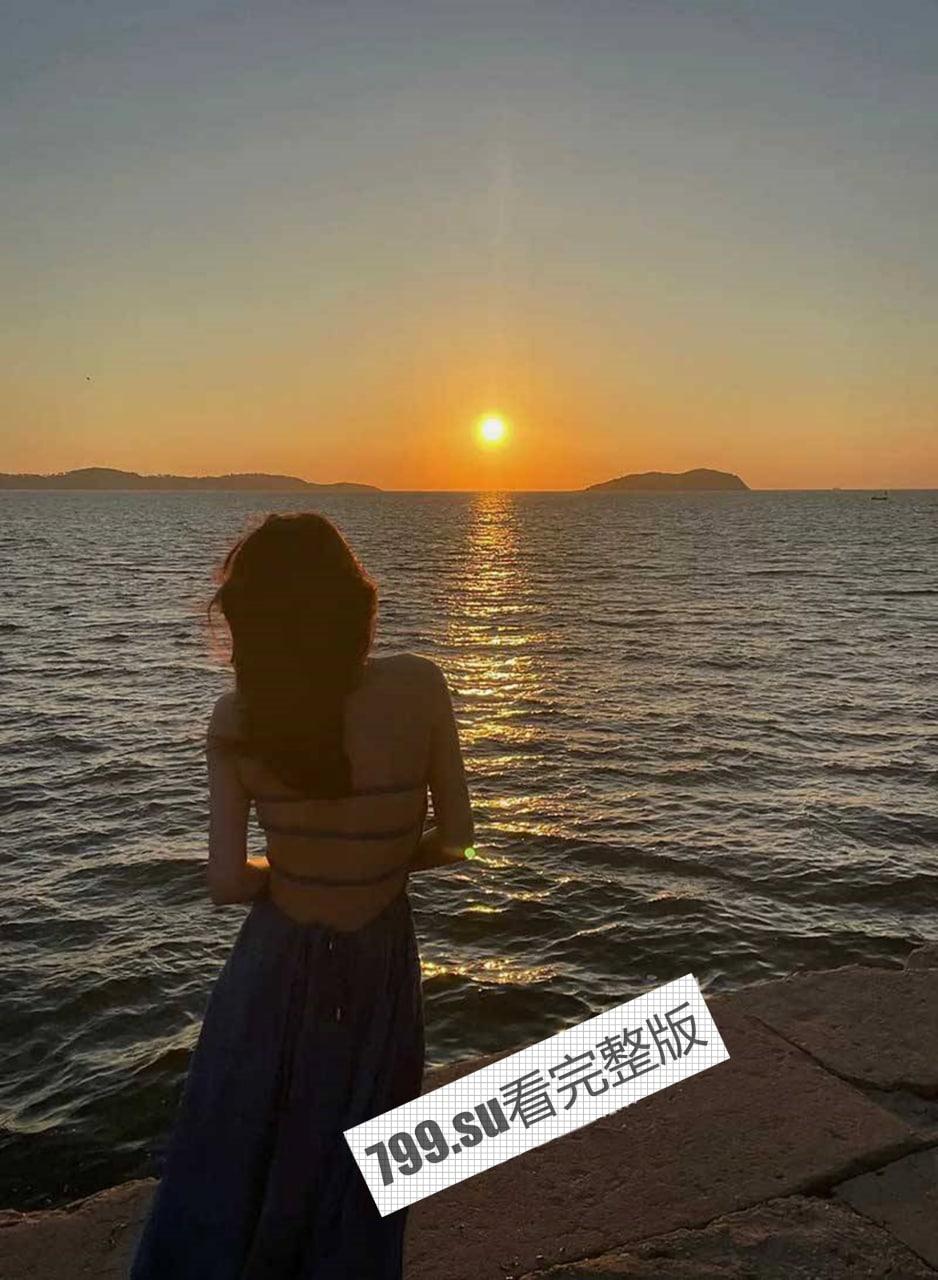 极品反差婊 抖音网红 Liuyue 大尺度私拍和男友啪啪视频流出 完美露脸  第3张