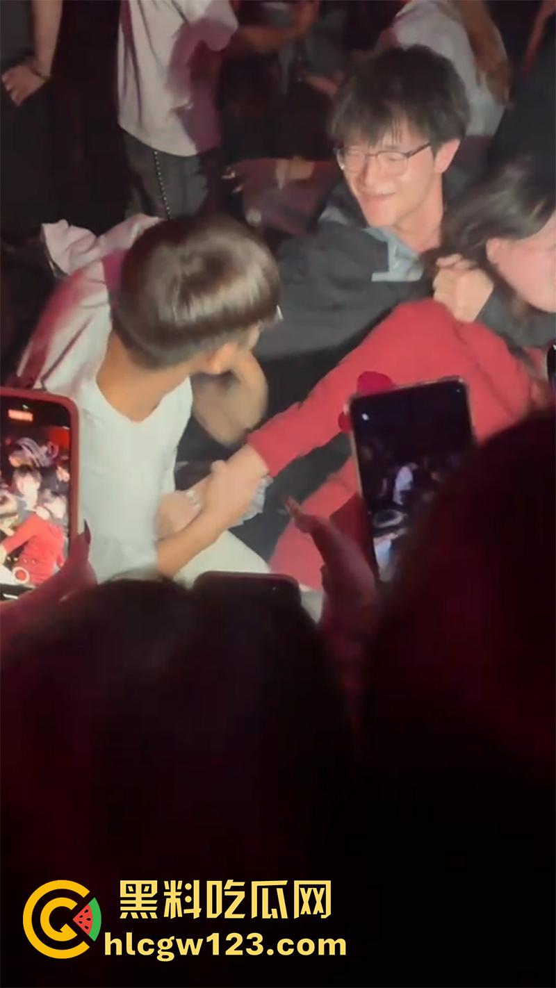 生化母体女毒王曝光,长期混迹安徽江苏,到处约炮免费操逼,还声称全都又小又细时间短! 第8张 生化母体女毒王曝光,长期混迹安徽江苏,到处约炮免费操逼,还声称全都又小又细时间短! 第8张