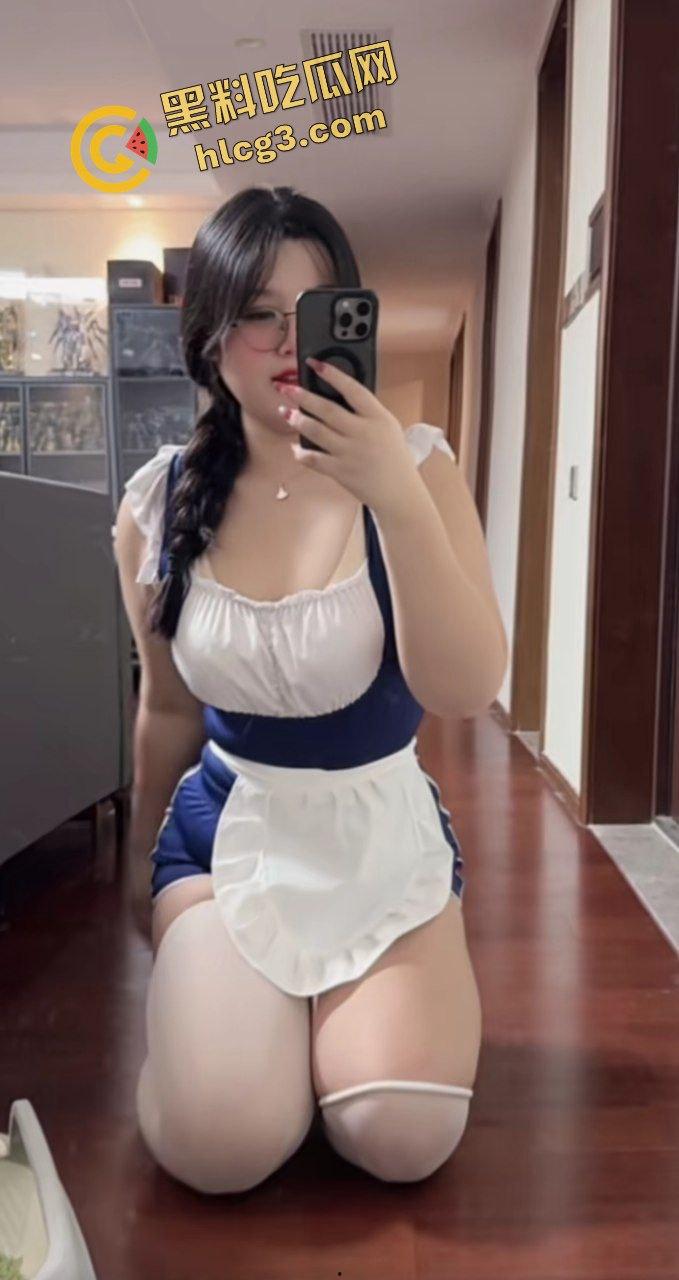 抖音风骚网红『菠萝噗噗』大奶肥臀骚母狗 全国可飞!大尺度双视角约啪福利流出! 第4张 抖音风骚网红『菠萝噗噗』大奶肥臀骚母狗 全国可飞!大尺度双视角约啪福利流出! 第4张