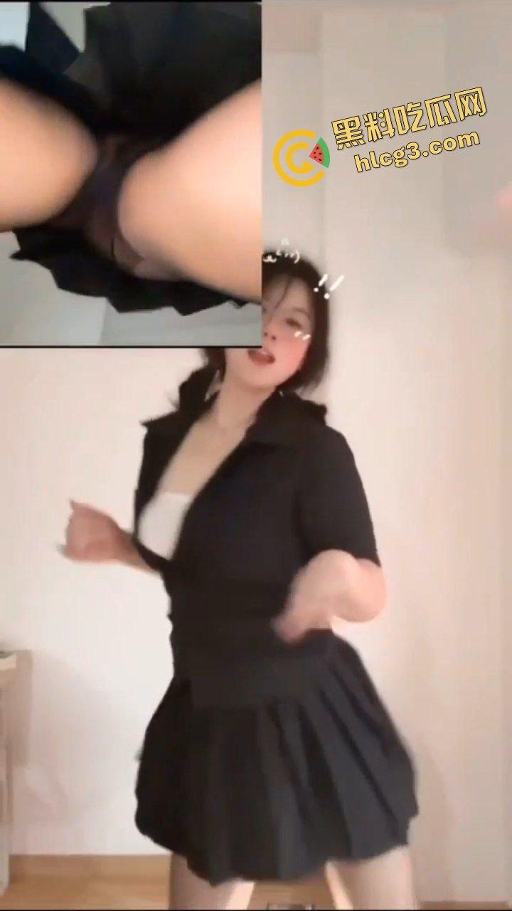 抖音风骚网红『菠萝噗噗』大奶肥臀骚母狗 全国可飞!大尺度双视角约啪福利流出! 第6张 抖音风骚网红『菠萝噗噗』大奶肥臀骚母狗 全国可飞!大尺度双视角约啪福利流出! 第6张