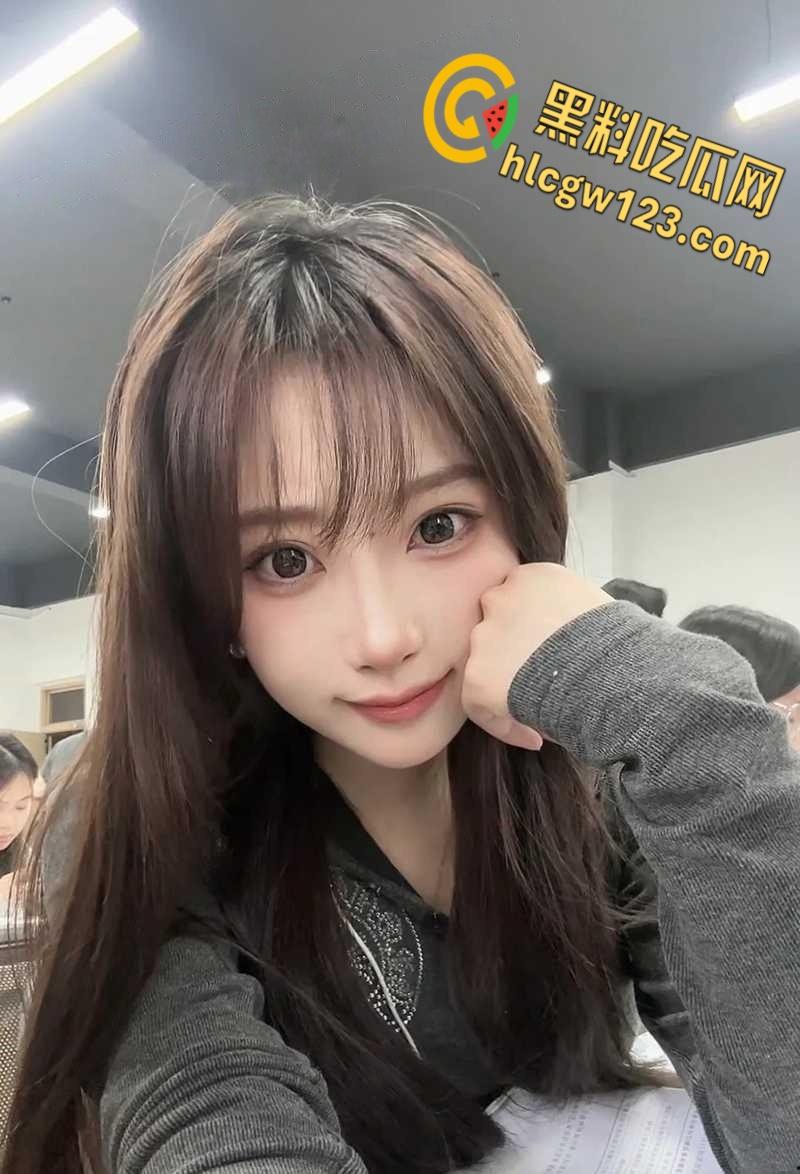 广西科技大学高颜值【陈曦】 , 渣男前男友曝光后入狂操,舔穴特写淫笑真是条母狗! 第2张 广西科技大学高颜值【陈曦】 , 渣男前男友曝光后入狂操,舔穴特写淫笑真是条母狗! 第2张