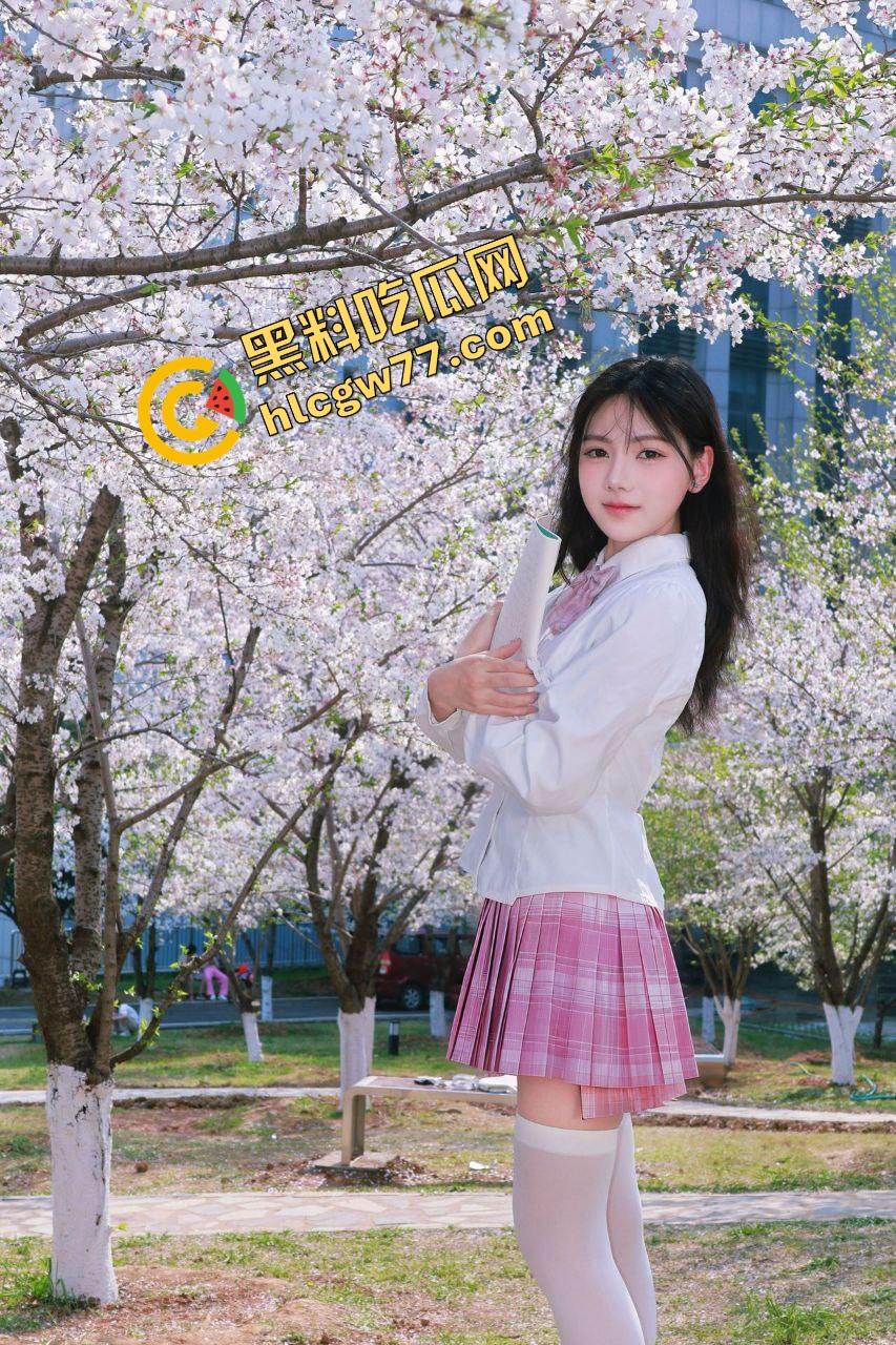 辽宁骚妻『柳缪』偷情成瘾,背着老公穿情趣制服到处约炮,奶子夹乳夹被抱起来kuakua一顿爆操! 第1张 辽宁骚妻『柳缪』偷情成瘾,背着老公穿情趣制服到处约炮,奶子夹乳夹被抱起来kuakua一顿爆操! 第1张