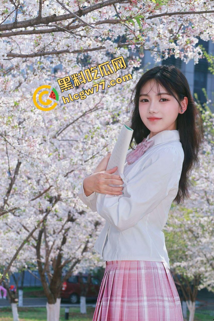 辽宁骚妻『柳缪』偷情成瘾,背着老公穿情趣制服到处约炮,奶子夹乳夹被抱起来kuakua一顿爆操! 第2张 辽宁骚妻『柳缪』偷情成瘾,背着老公穿情趣制服到处约炮,奶子夹乳夹被抱起来kuakua一顿爆操! 第2张