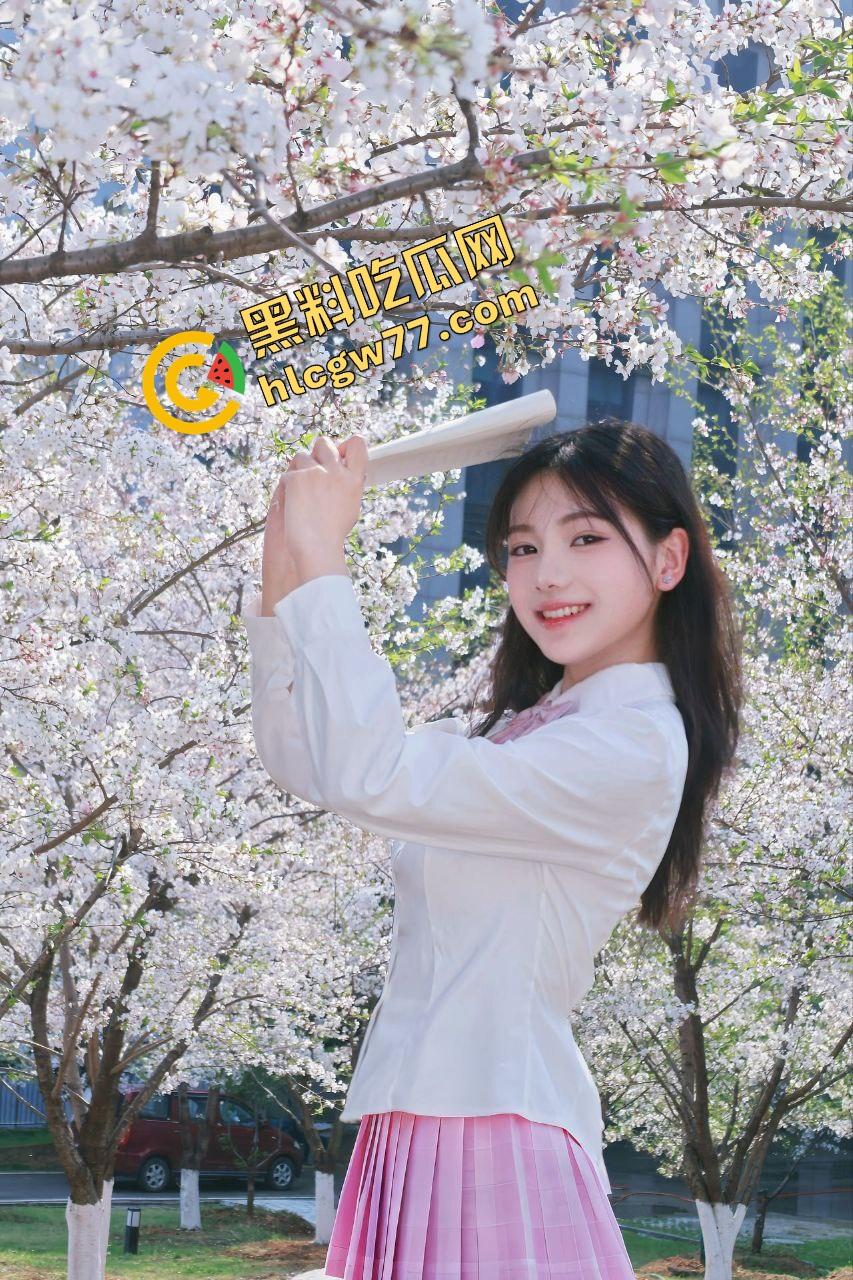 辽宁骚妻『柳缪』偷情成瘾,背着老公穿情趣制服到处约炮,奶子夹乳夹被抱起来kuakua一顿爆操! 第6张 辽宁骚妻『柳缪』偷情成瘾,背着老公穿情趣制服到处约炮,奶子夹乳夹被抱起来kuakua一顿爆操! 第6张