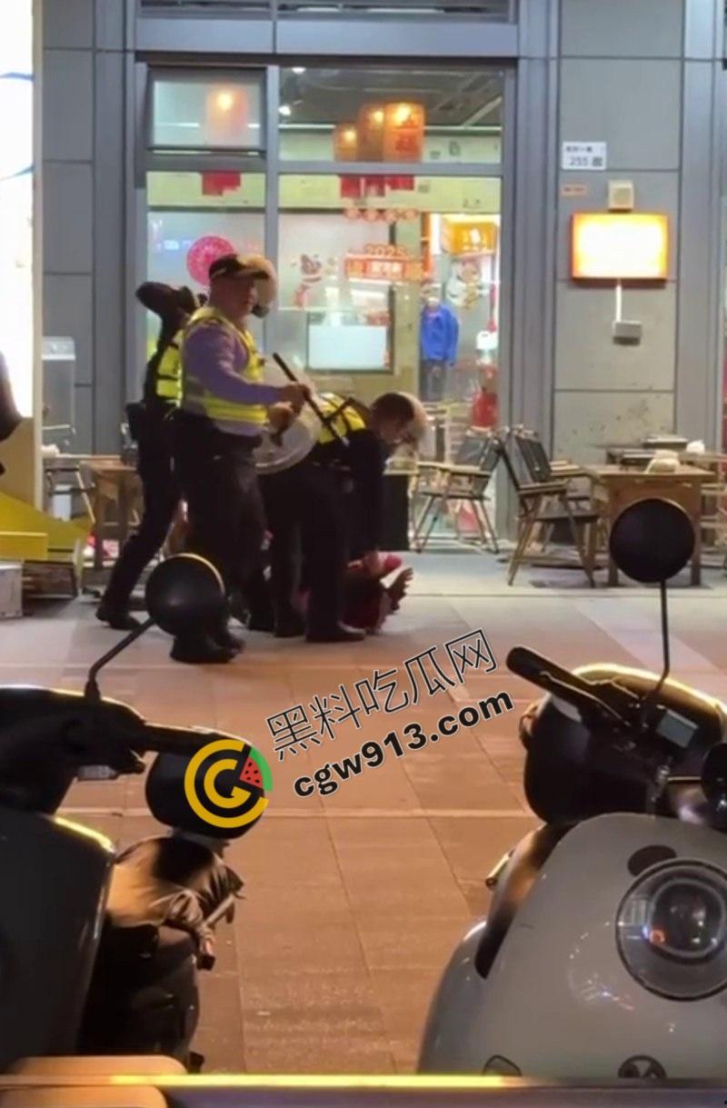 深圳血案:壹方天地火锅店前,红衣男连捅数刀,女子命丧当场!金钱纠纷竟演变成人间惨剧 第5张 深圳血案:壹方天地火锅店前,红衣男连捅数刀,女子命丧当场!金钱纠纷竟演变成人间惨剧 第5张