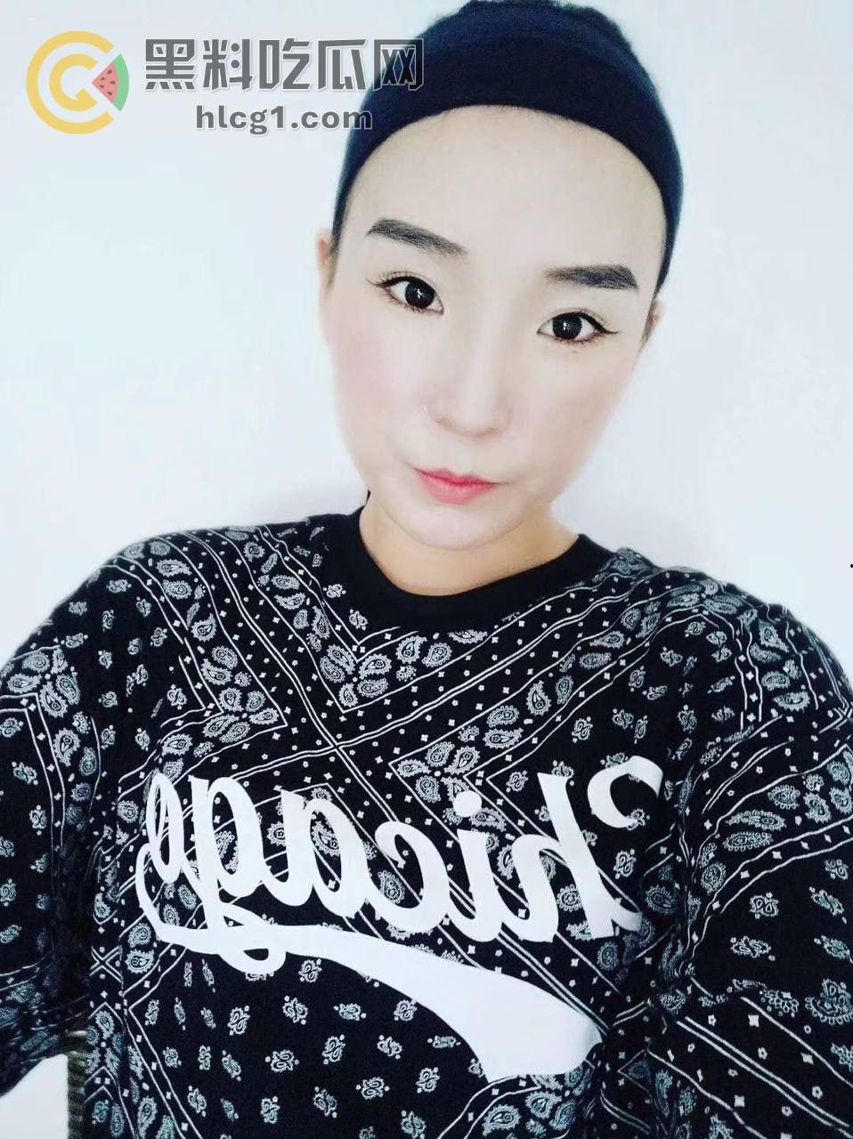 瓜友投稿:呼和浩特健身房拼多多3P女神「黄小芳」:风流成性,男浴3P、球员共欢,热爱3P! 第12张 瓜友投稿:呼和浩特健身房拼多多3P女神「黄小芳」:风流成性,男浴3P、球员共欢,热爱3P! 第12张