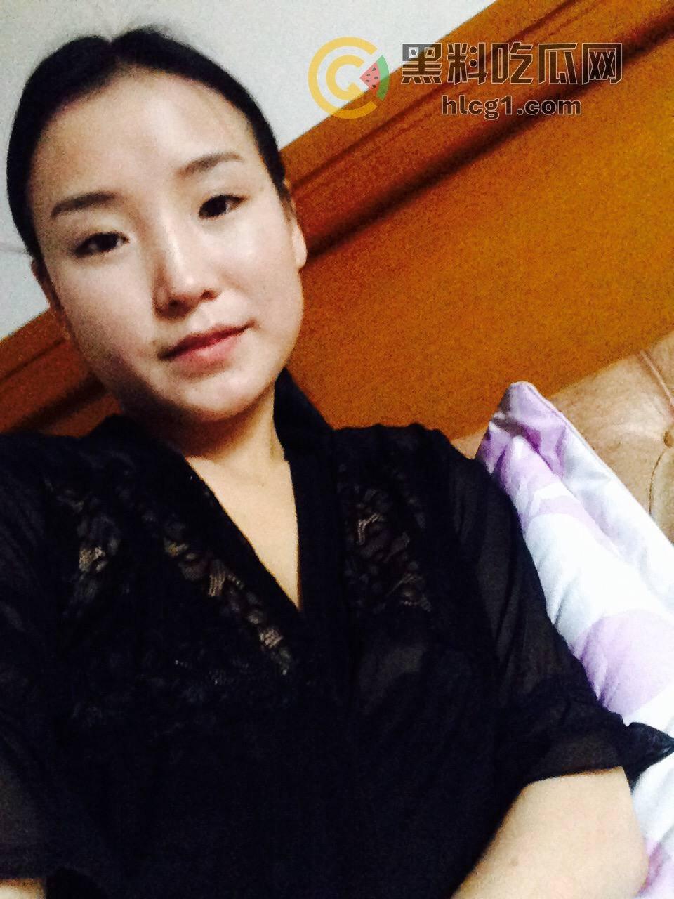 瓜友投稿:呼和浩特健身房拼多多3P女神「黄小芳」:风流成性,男浴3P、球员共欢,热爱3P! 第18张 瓜友投稿:呼和浩特健身房拼多多3P女神「黄小芳」:风流成性,男浴3P、球员共欢,热爱3P! 第18张