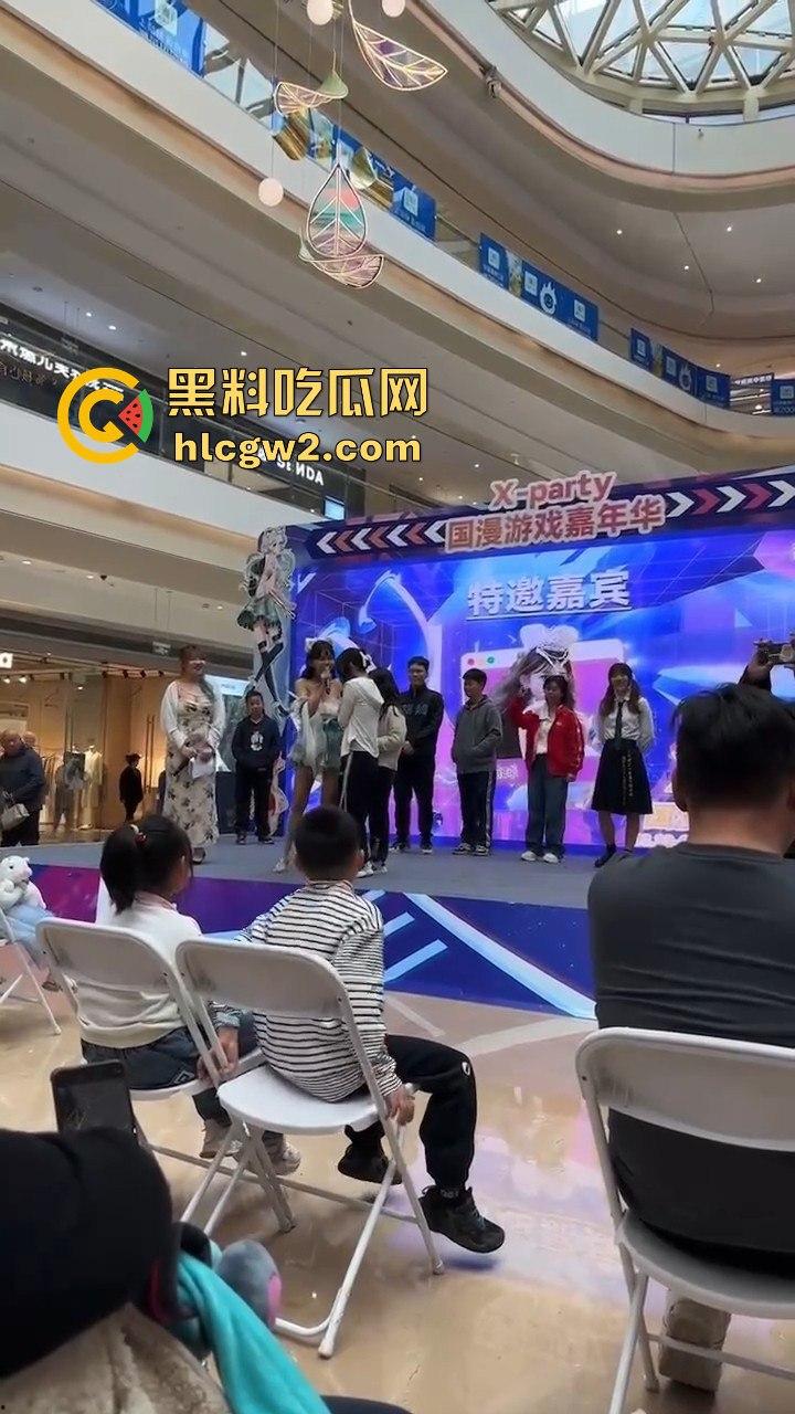 杭州某商场为了流量不择手段!烧鸡表演毒害下一代,家长怒斥要严惩! 第5张 杭州某商场为了流量不择手段!烧鸡表演毒害下一代,家长怒斥要严惩! 第5张