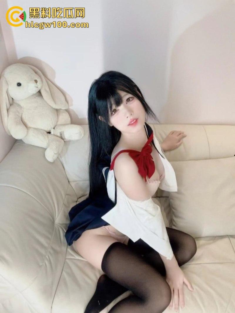 群友自购 89W粉丝大UP【草莓粥粥】 内衣可爱骚舞 快乐至上舰长福利！  第11张