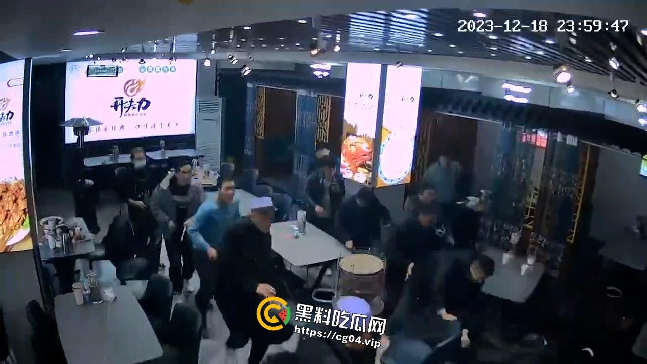 热瓜速递！北京时间12月18日23时59分，甘肃临夏州积石山县发生6.2级地震，震源深度10公里。截至目前，地震已造成甘肃100人死亡、青海11人死亡  第2张