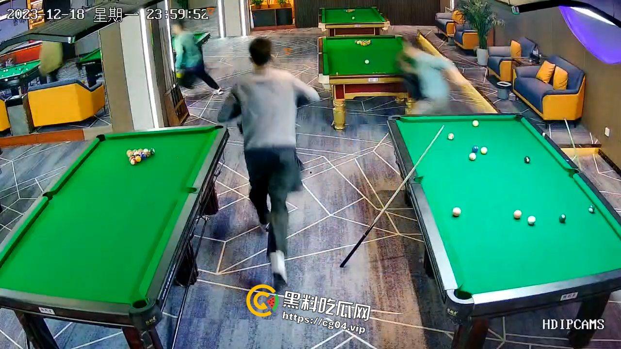 热瓜速递！北京时间12月18日23时59分，甘肃临夏州积石山县发生6.2级地震，震源深度10公里。截至目前，地震已造成甘肃100人死亡、青海11人死亡  第4张