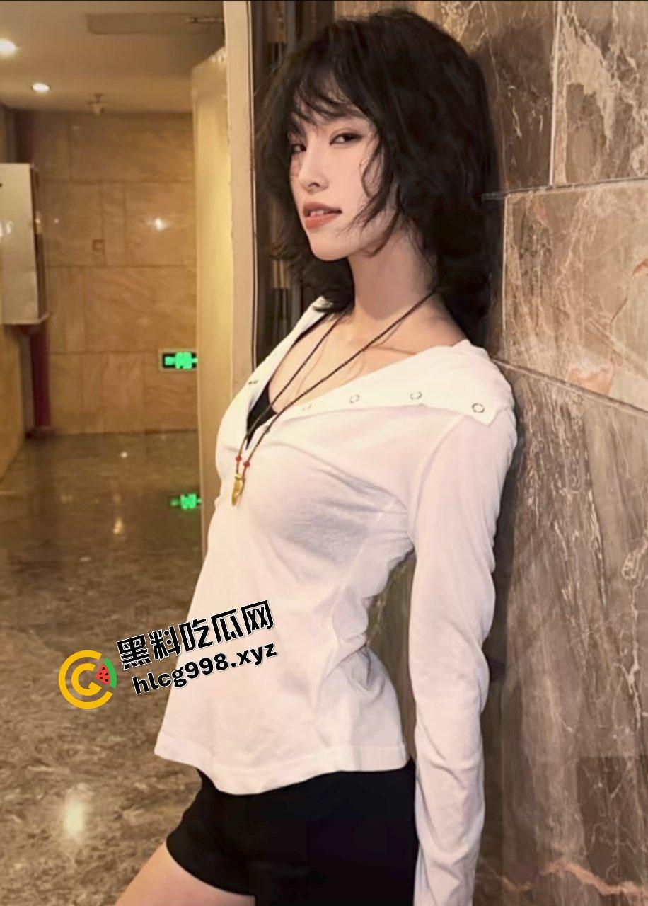 抖音短发女神 麦芽传媒女网红『夏日萝』与金主爸爸合作后 带去酒店多体位爆干！独家曝光流出！  第5张