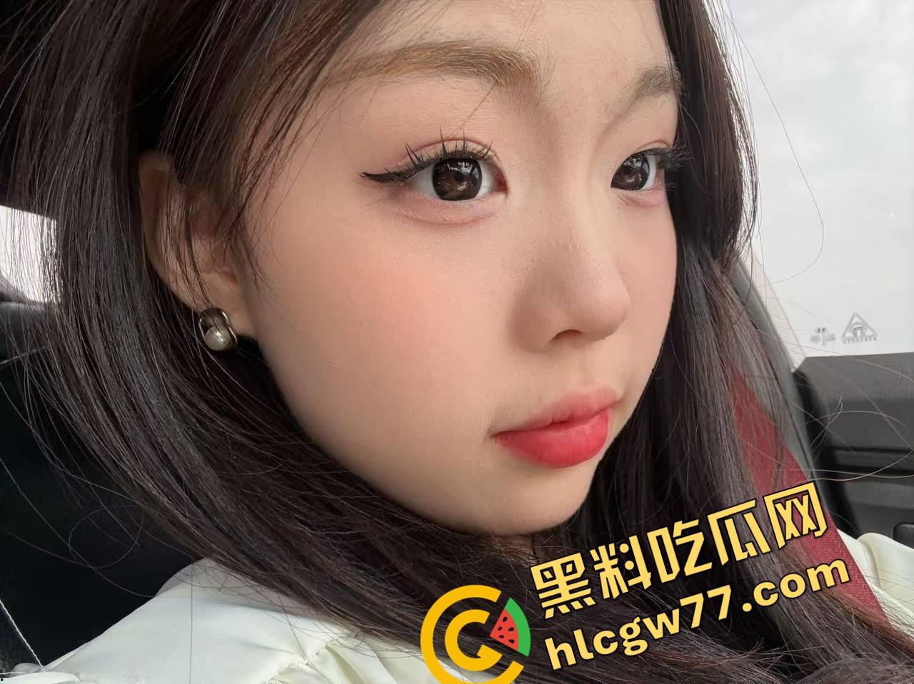 钱花了鸡撸了逼没插，大哥找小姐体验高端自撸套餐，骚逼玩得蹭到流水，最后却只能当手冲背景！  第3张