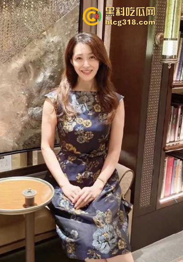 海角乱伦【爱玩求虐的婶婶】最新力作，调教母狗婶婶，踩奶狂插，满足婶婶的受虐倾向！  第3张