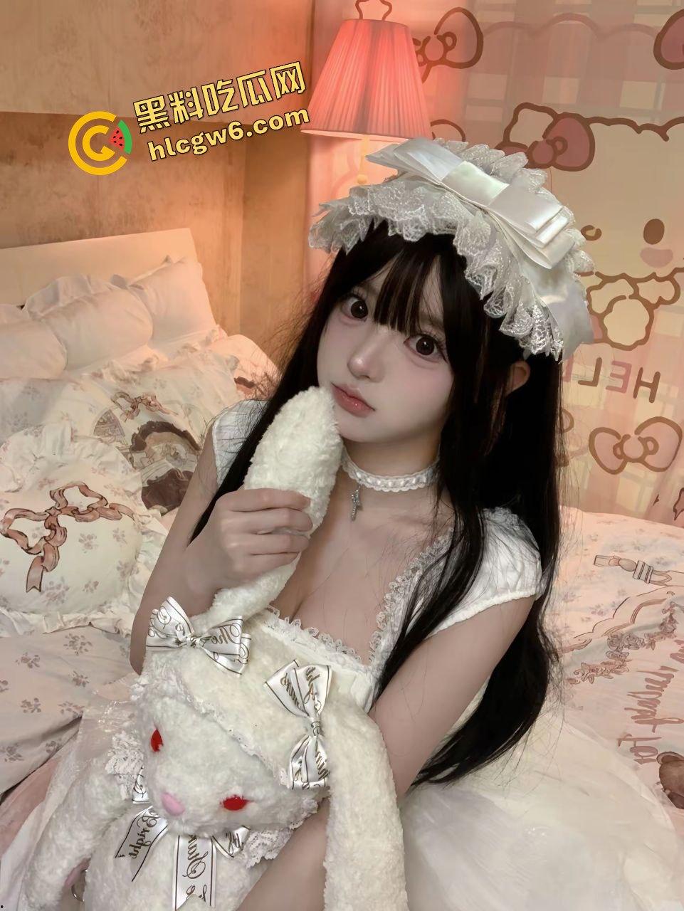 炎黄职业大专洛丽塔反差纯欲少女『豆含怡』约炮单男大哥 裙子没脱就暴力操逼娇喘！原创曝光流出！  第2张