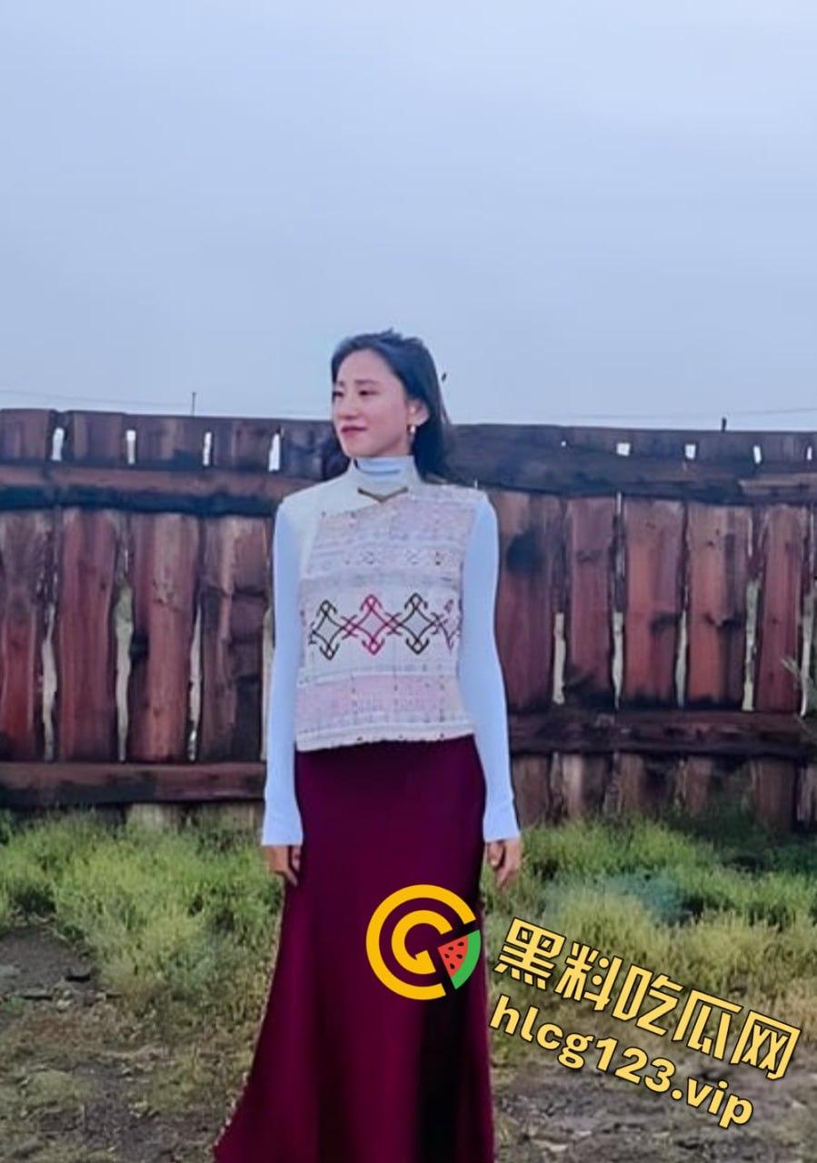 蒙古国友人酒后激情上演车震，少妇肥臀在车内被狂肏，视频曝光引发全网热议！  第4张