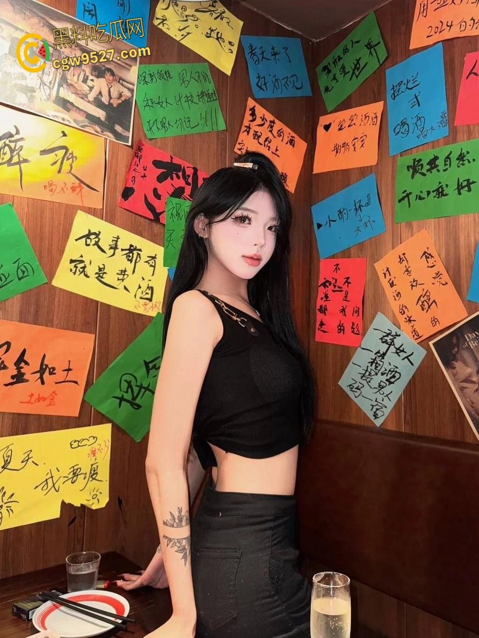 穷人女神富人精盆,极品名媛珊珊,圆润巨乳诱惑爆表,女仆装床上伺候金主,被按倒猛操淫荡十足 ! 第4张 穷人女神富人精盆,极品名媛珊珊,圆润巨乳诱惑爆表,女仆装床上伺候金主,被按倒猛操淫荡十足 ! 第4张