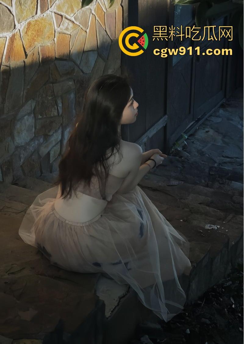 济南科技学大学情侣做爱视频流出，超高颜值极品身材小女友，情趣黑丝诱人，白嫩肥臀疯狂榨精，浪叫不断！  第3张