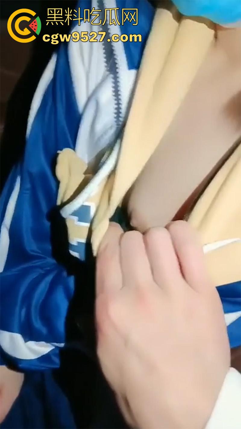 校服小妹卖初夜，为装逼请同学吃饭，含泪卖掉处女第一次，大哥毫不怜香惜玉，暴力抽插都操哭了！  第1张