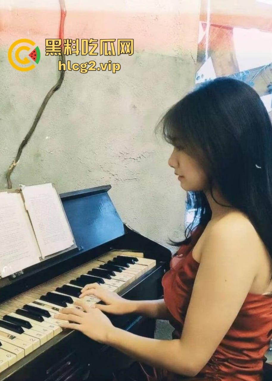 清纯女神赵思燕堕落！SM调教视频曝光，南艺校花沦为金主玩物！  第4张