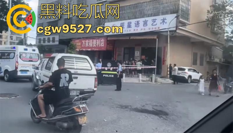 广东揭阳恐怖凶案现场，榕城东寨一男子，被女友戴绿帽后，精神崩溃发疯，当街将女子砍死！  第11张