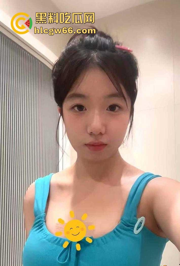 看甜妹是这么俘获你的心 重庆交通大学学生妹【刘雅心】做爱时一声声的呻吟娇喘喊得谁不爱啊！  第1张