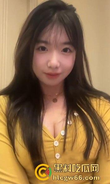 看甜妹是这么俘获你的心 重庆交通大学学生妹【刘雅心】做爱时一声声的呻吟娇喘喊得谁不爱啊！  第2张