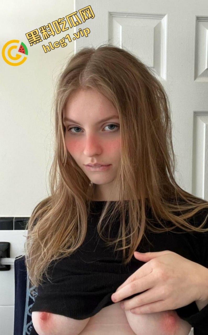 老外小萝莉太会玩！与男友吃鸡私密画面大曝光，外国萝莉还真是放得开！  第10张