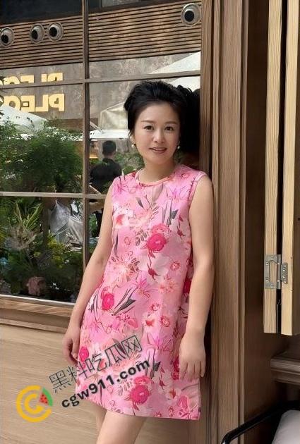 海角乱伦大神！大胸嫂子会喷水，微醺状态中的嫂子，骚逼狂野，敏感异常，高潮连连失禁  第2张