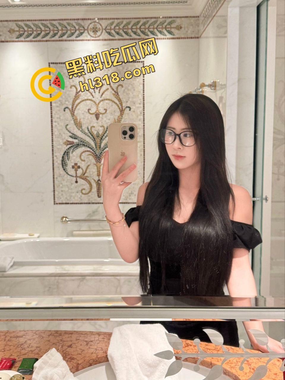 推特绿帽狠人『暴躁君S』操翻人妻少妇，3P轮番爆射，户外露出道具调教，高潮喷水像开闸放水！  第6张