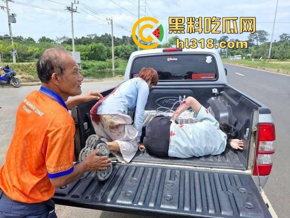 柬埔寨步兵今天当炮灰,诈骗狗推哭喊地求生存,老板还让我冲业绩?泰国一天刷了十几发火箭弹礼花! 第6张 柬埔寨步兵今天当炮灰,诈骗狗推哭喊地求生存,老板还让我冲业绩?泰国一天刷了十几发火箭弹礼花! 第6张