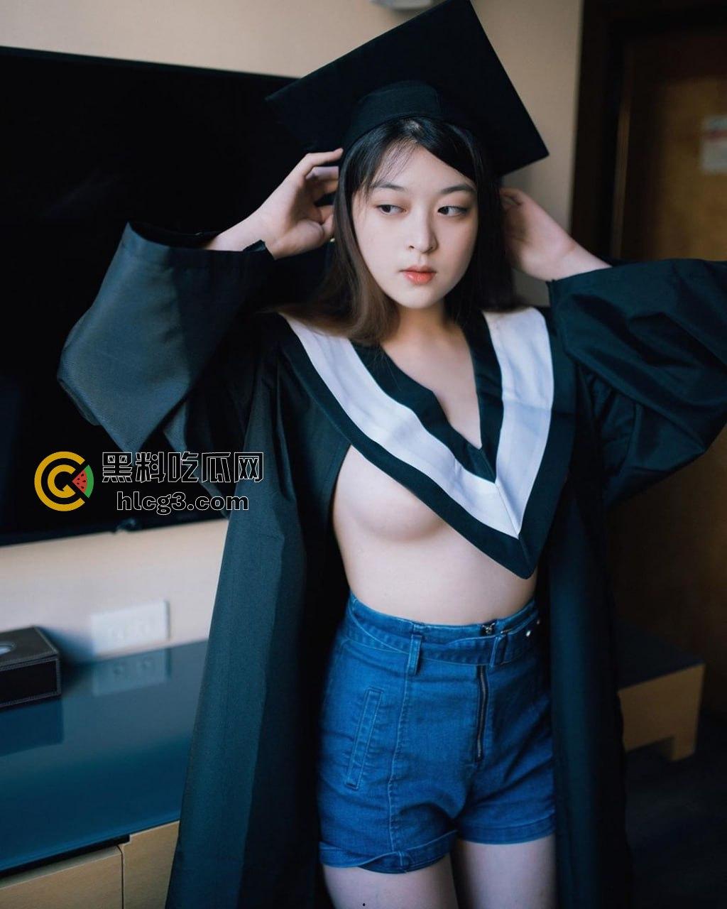 【独家泄密】传媒名校高材生『陈欣』为接戏甘愿被潜规则，高颜值D罩杯呻吟声撩人心弦！  第1张