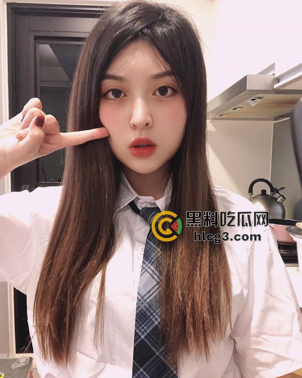 【独家泄密】传媒名校高材生『陈欣』为接戏甘愿被潜规则，高颜值D罩杯呻吟声撩人心弦！  第2张